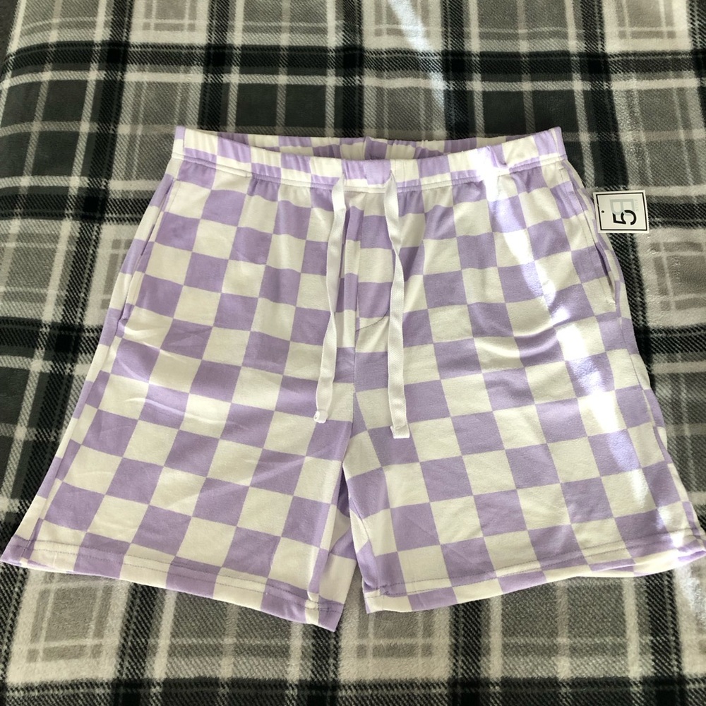 nwt purple and white shorts, size xl